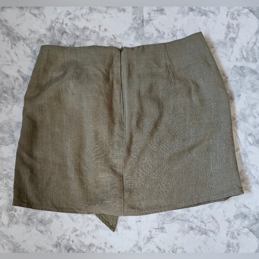 NWT Alya by Francesca's Coastal Boho Chic Twist Knot Sage Mini Skirt Size M - Picture 6 of 9